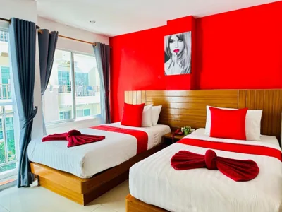 디럭스 트윈룸 — PJ Patong Resortel